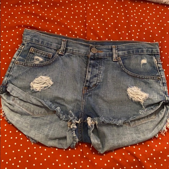 Amuse jean shorts - Picture 2 of 4